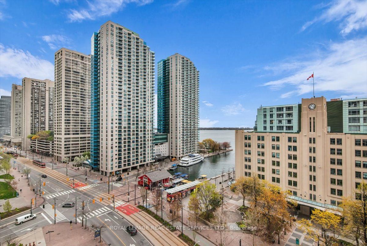 208 Queens Quay W 1104 Property Photo 1