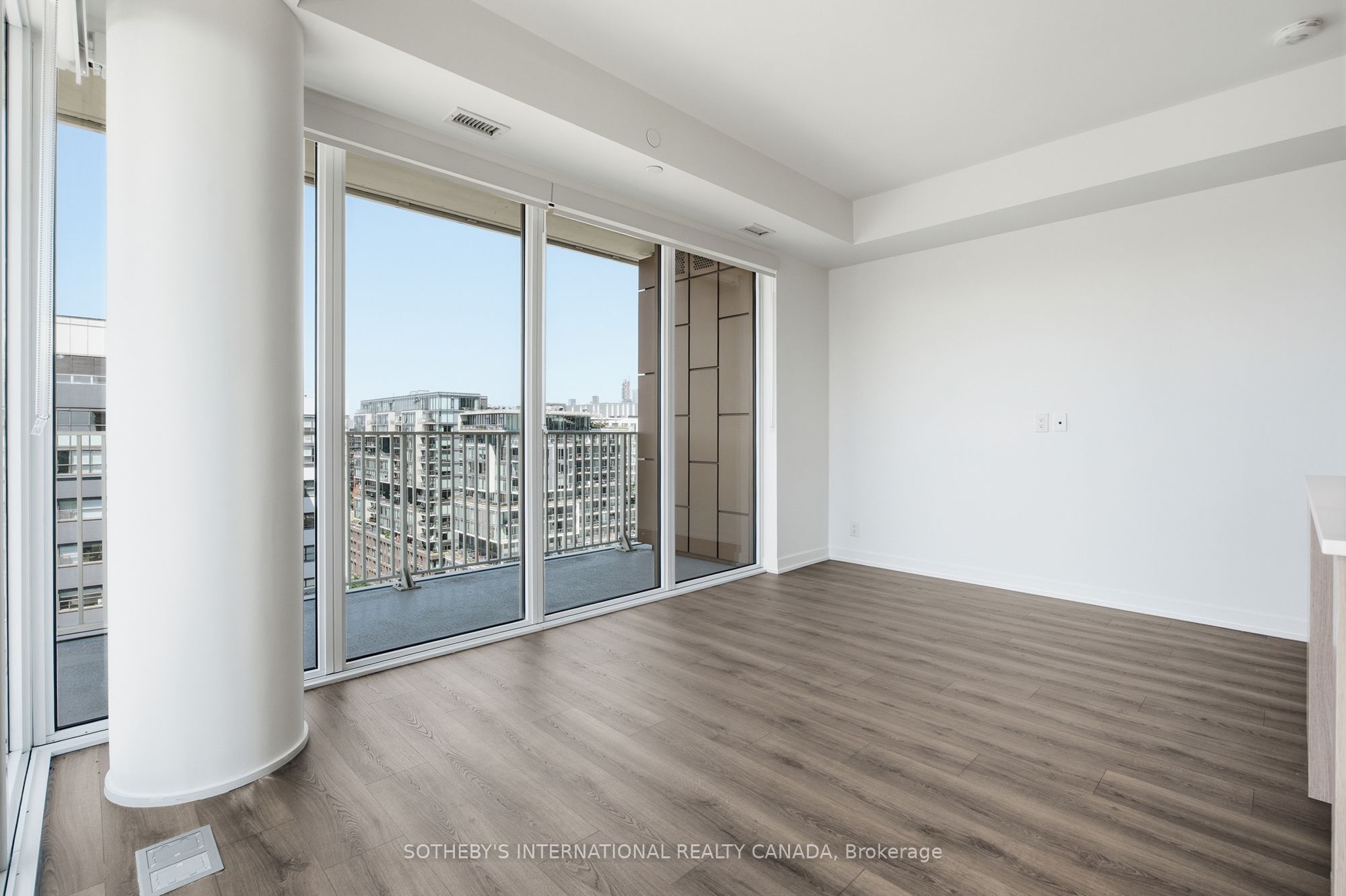 88 Bathurst Street 1503 Property Photo 3