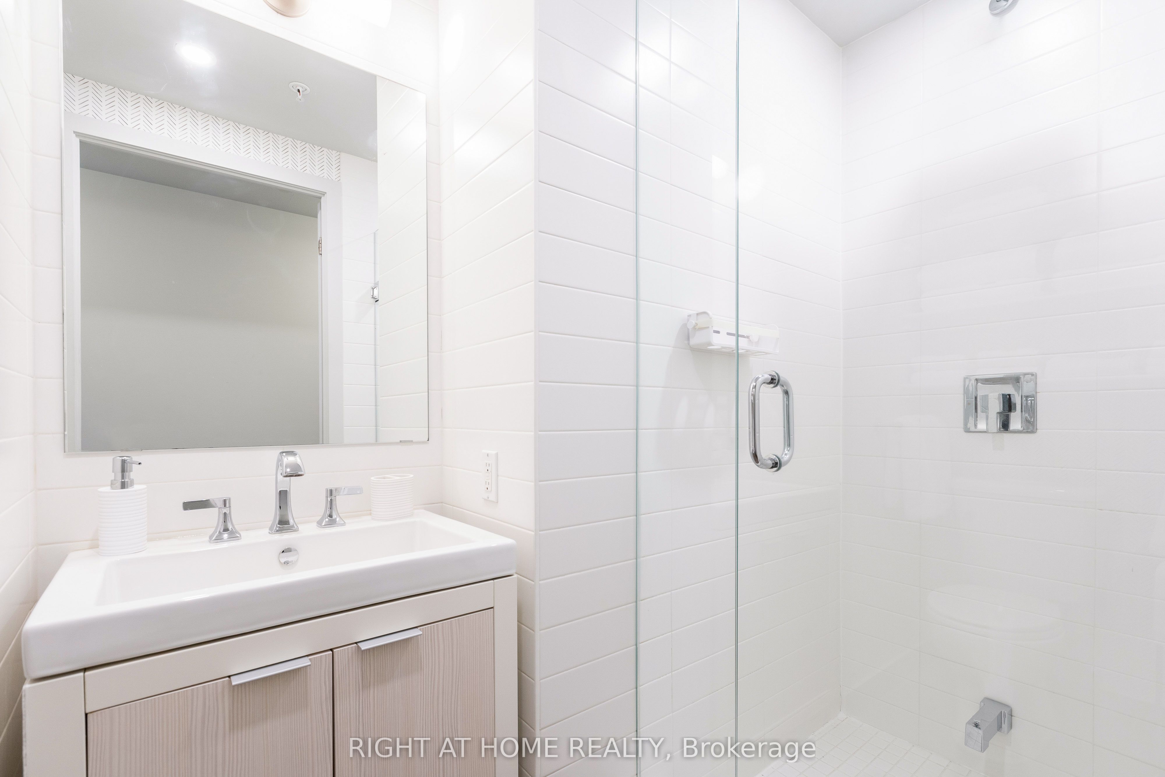 130 Rusholme Road 202 Property Photo 15