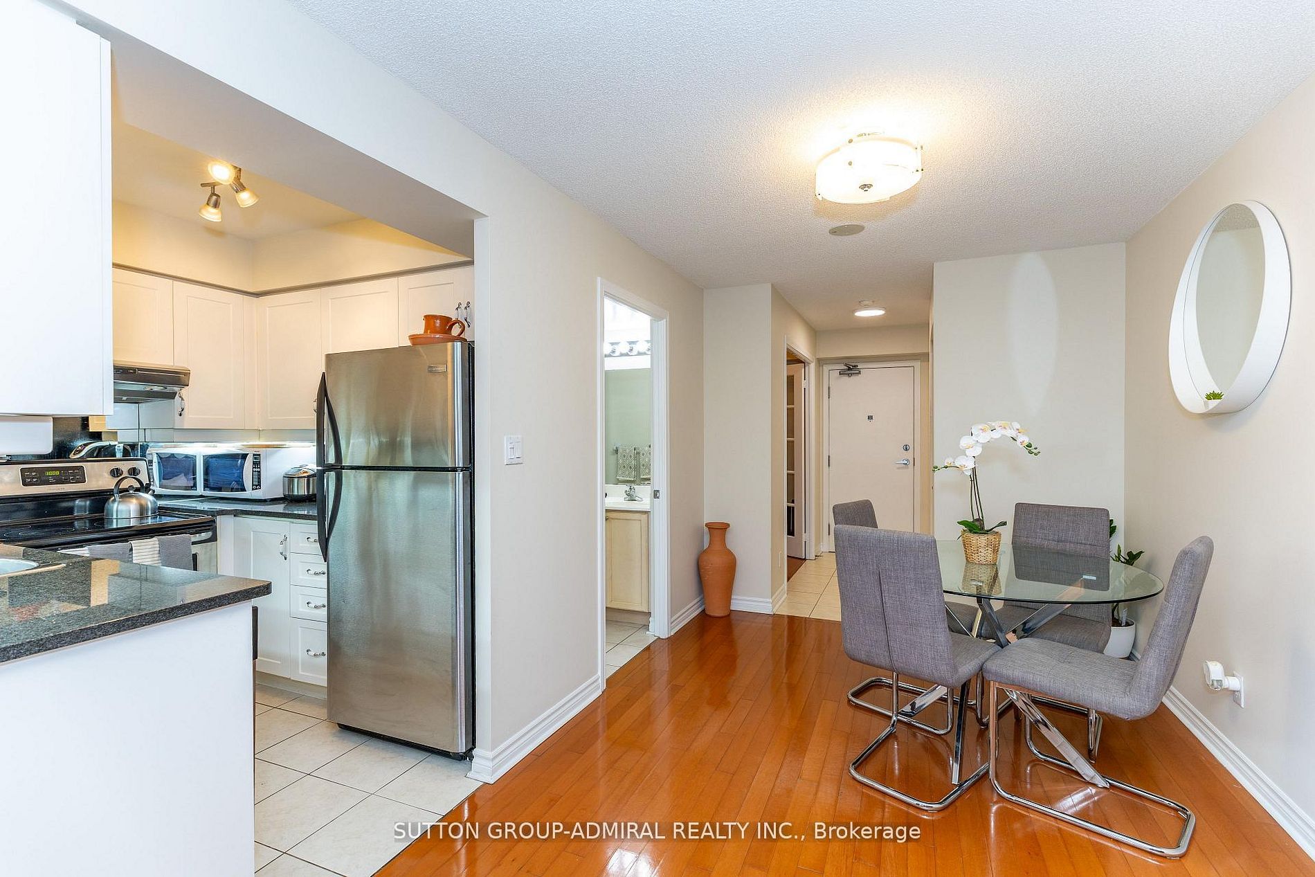 1 Rean Drive 1606 Property Photo 23