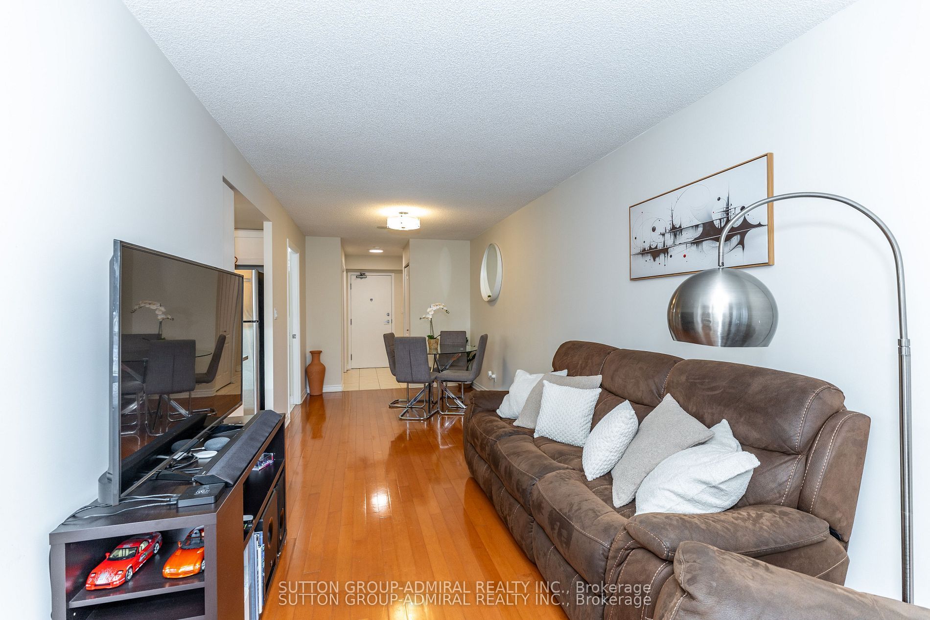 1 Rean Drive 1606 Property Photo 27