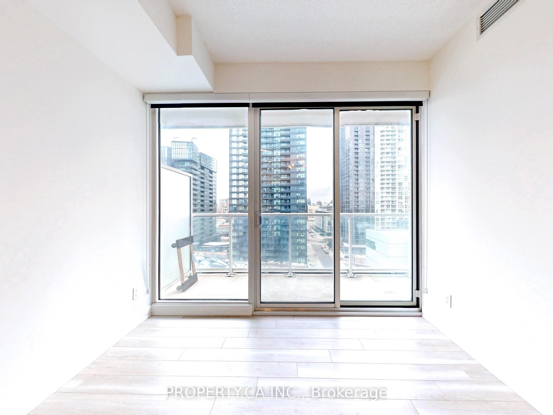 17 Bathurst Street 1209 Property Photo 9