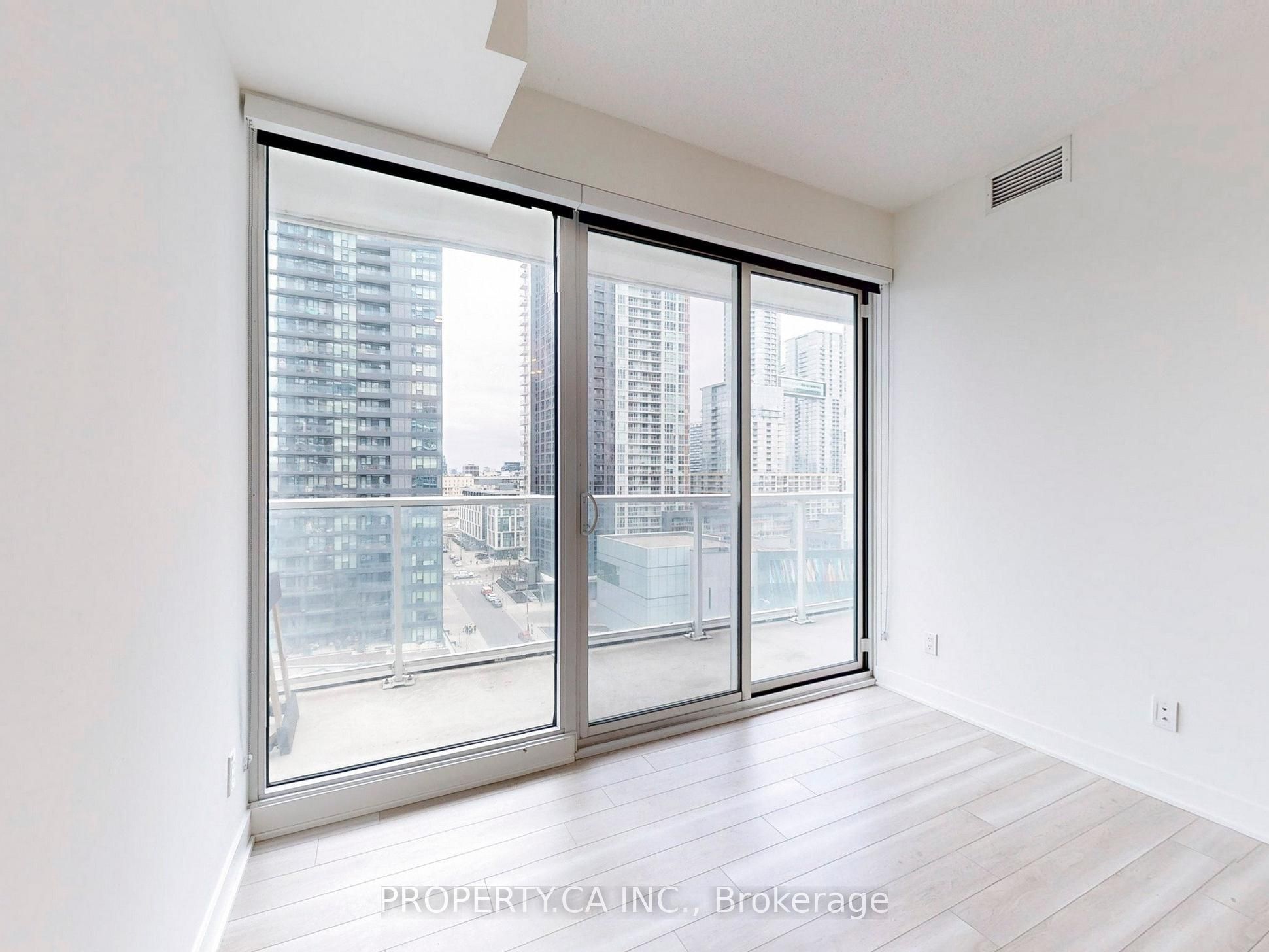 17 Bathurst Street 1209 Property Photo 11