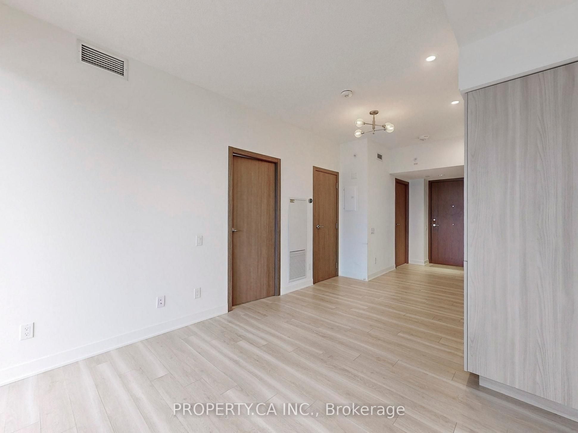 17 Bathurst Street 1209 Property Photo 13