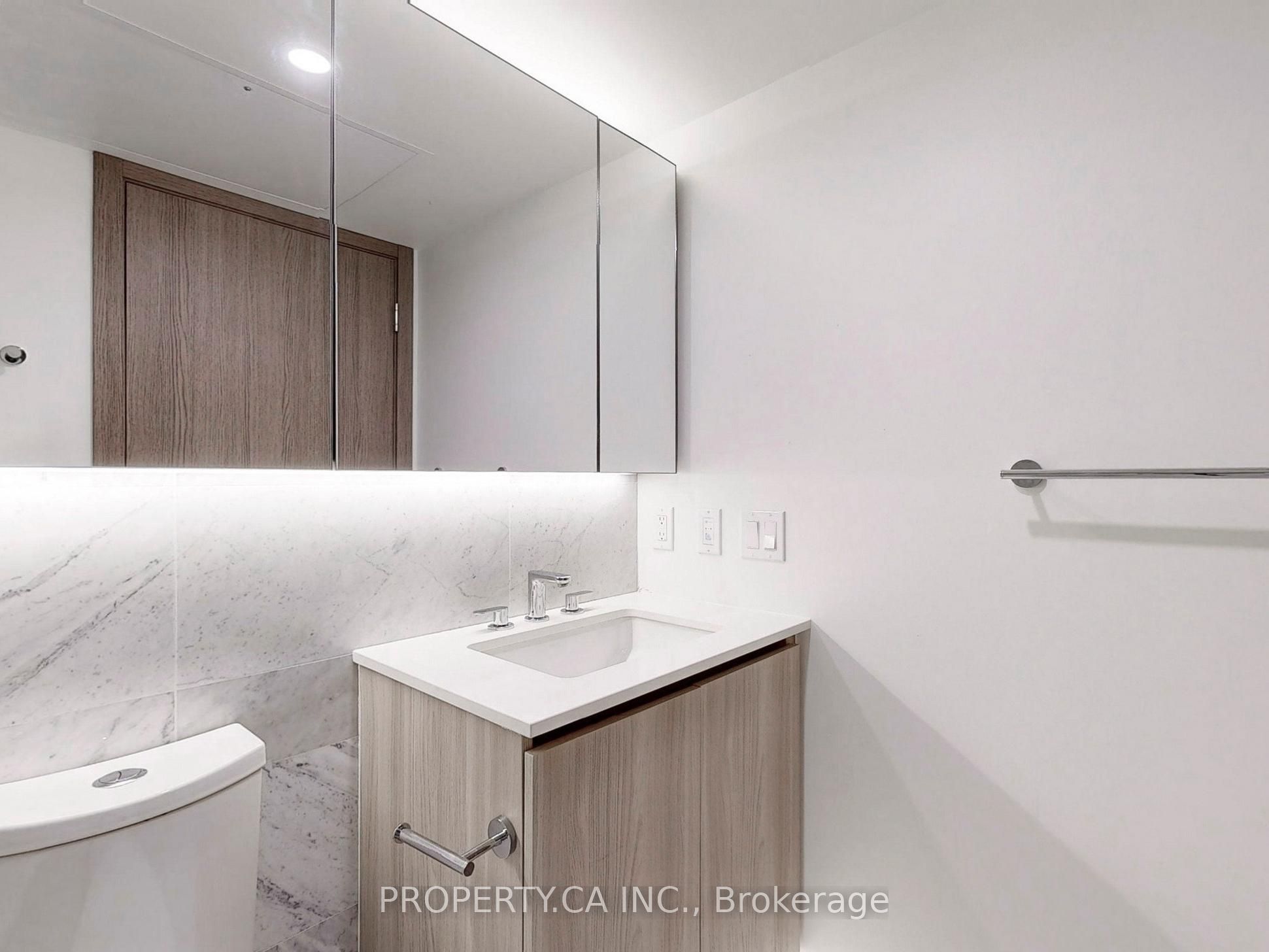 17 Bathurst Street 1209 Property Photo 25