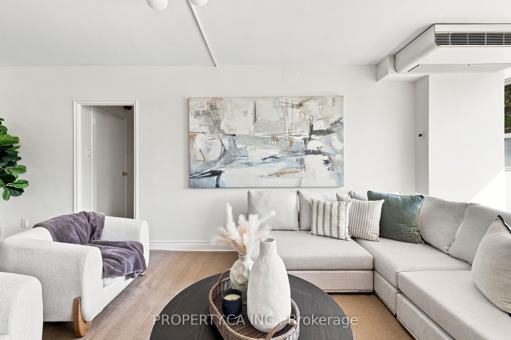60 Montclair Avenue 202 Property Photo 7