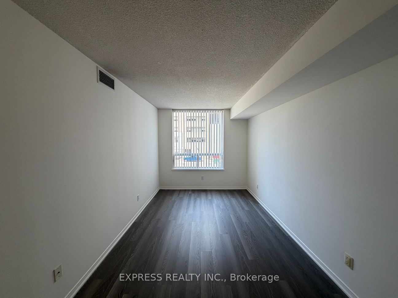18 Hillcrest Avenue 309 Property Photo 6