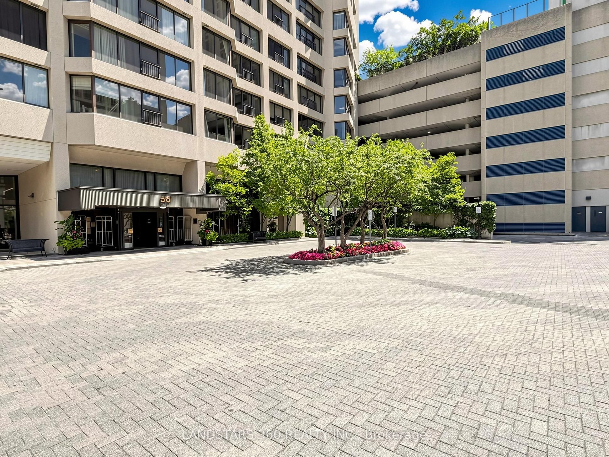 55 Harbour Square 3311 Property Photo 4
