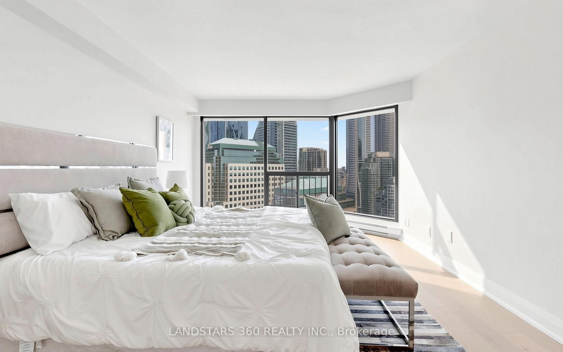 55 Harbour Square 3311 Property Photo 20
