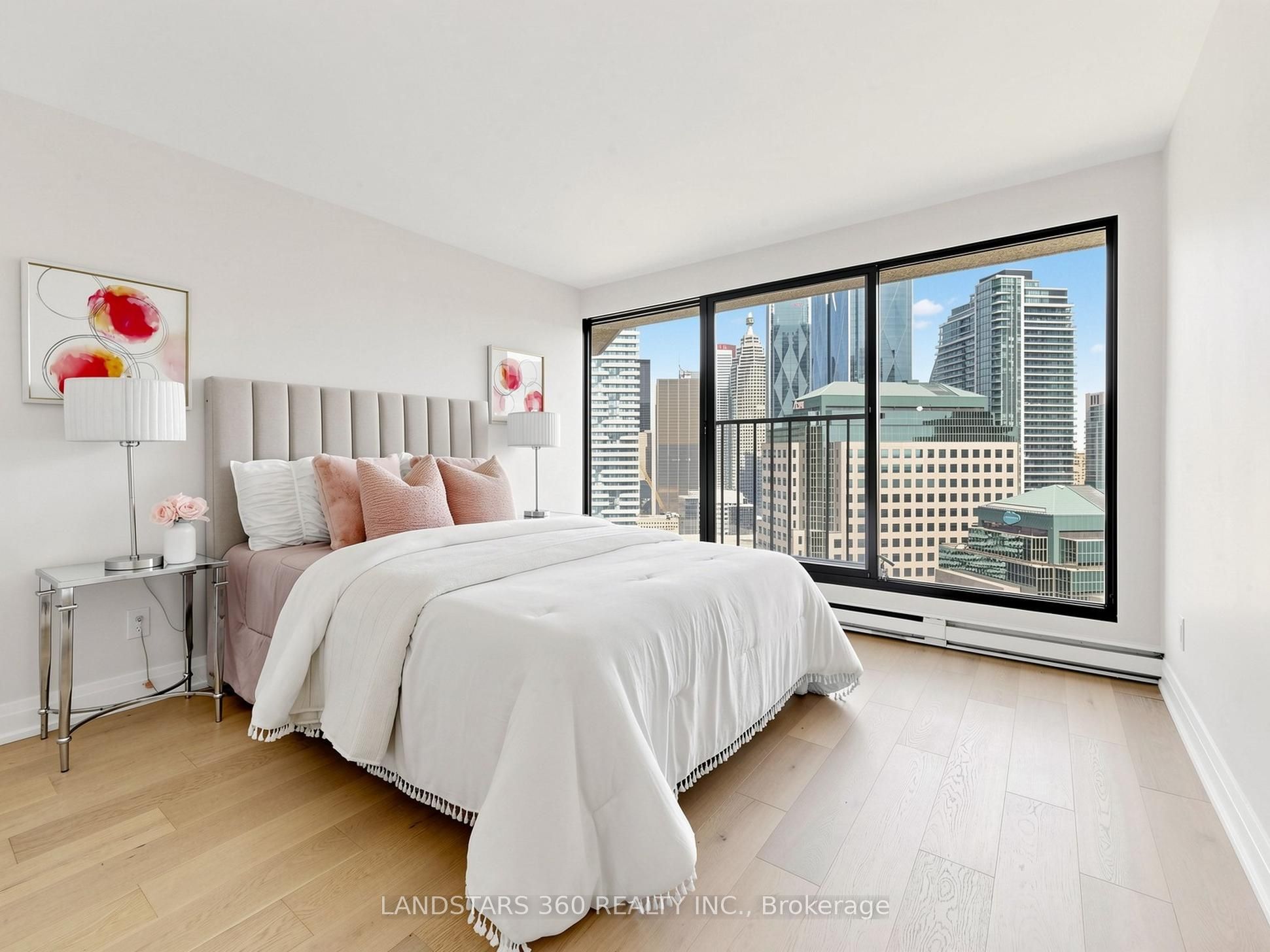 55 Harbour Square 3311 Property Photo 27