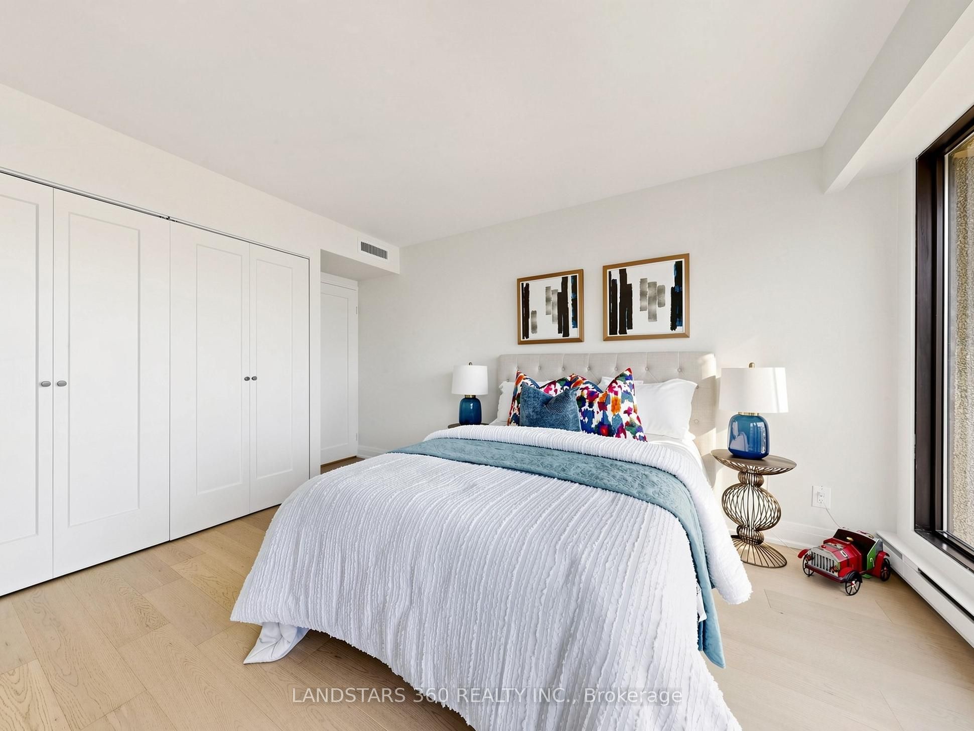 55 Harbour Square 3311 Property Photo 31