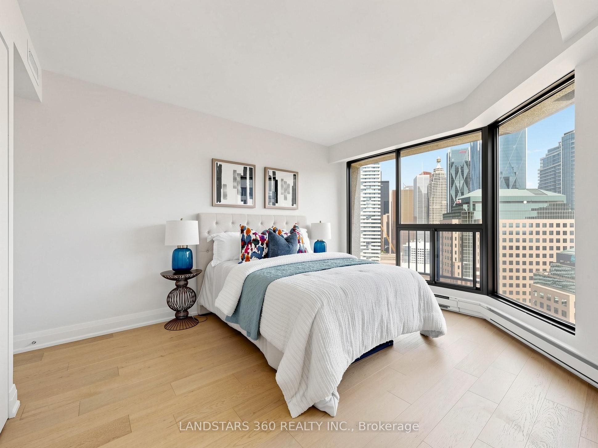 55 Harbour Square 3311 Property Photo 32