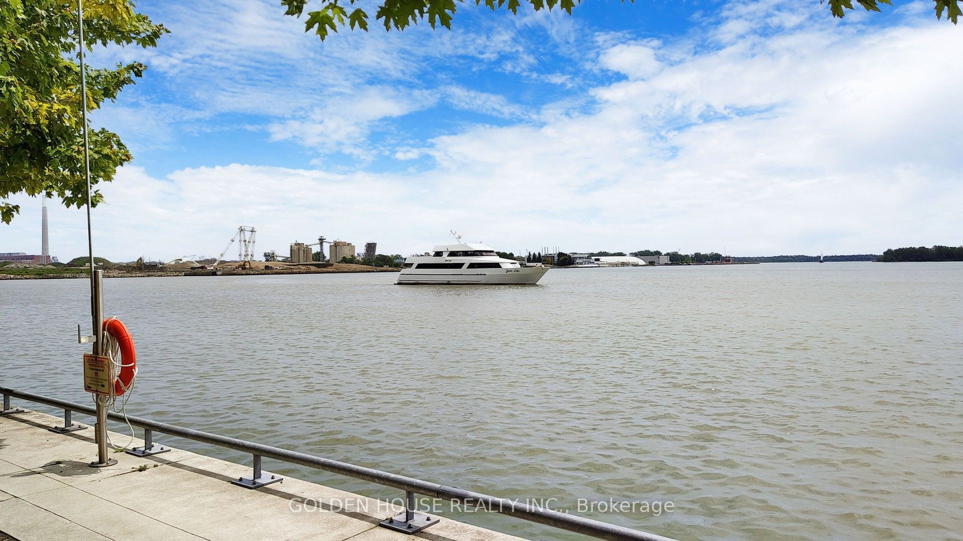 55 Merchants' Wharf Ph23 Property Photo 33