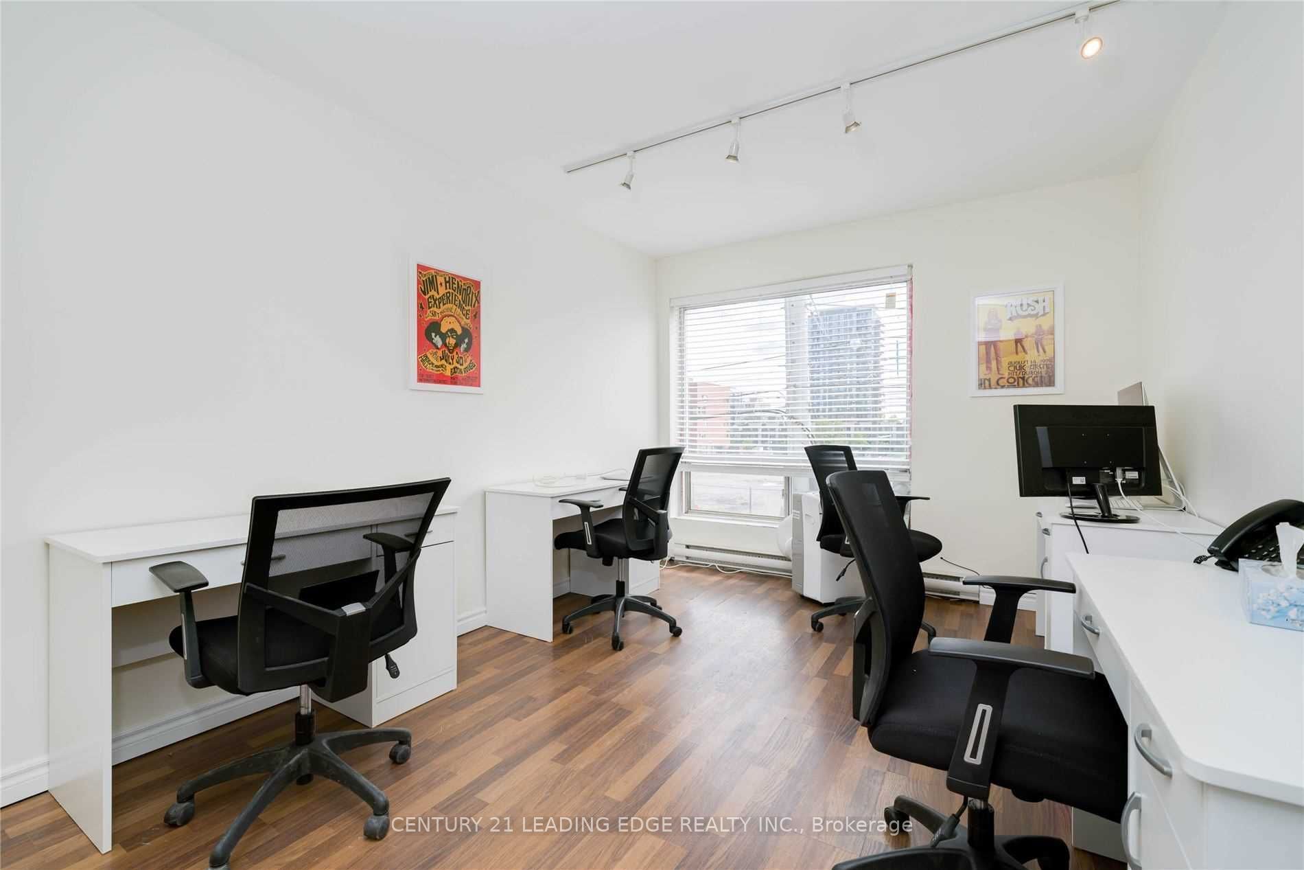 298 Gerrard Street E 2a&b Property Photo 7