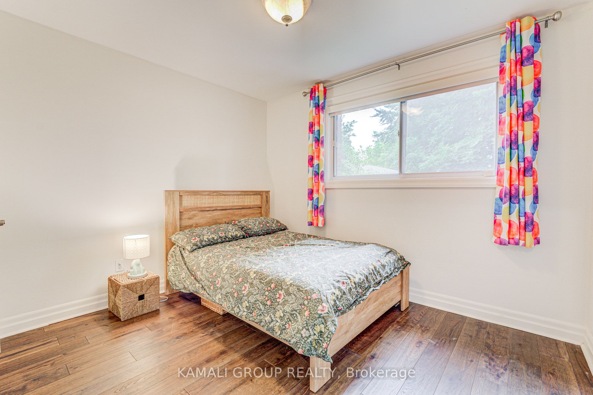 5 Caravan Drive Property Photo 13