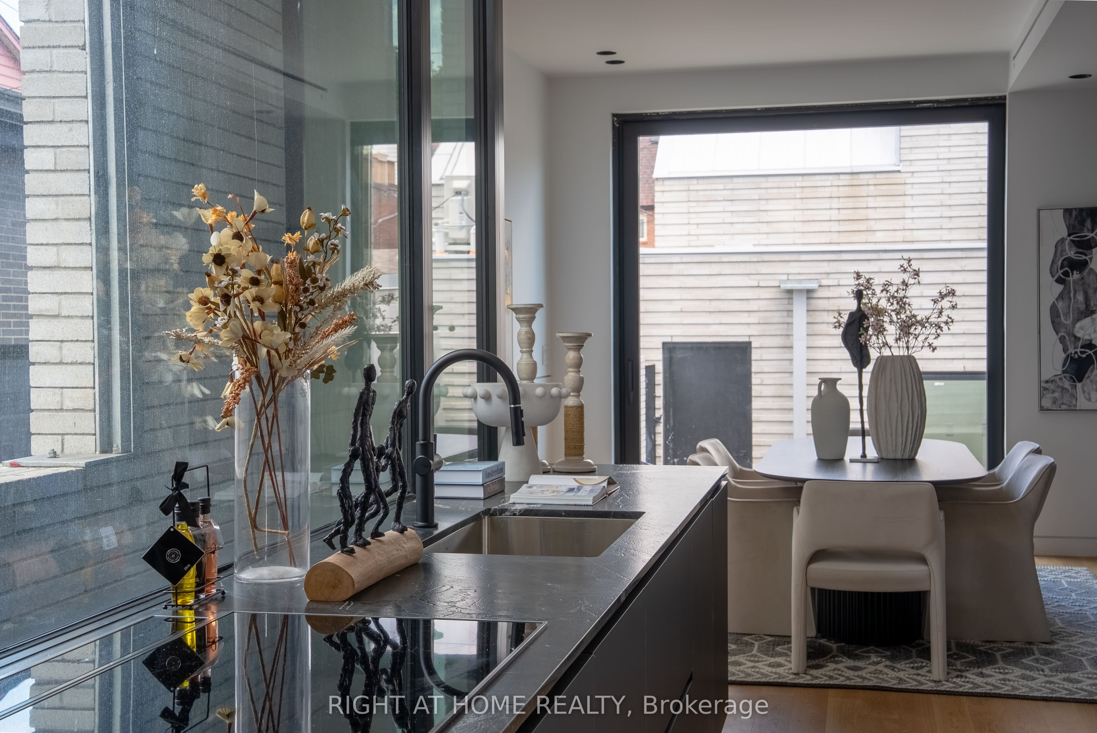 79 Northcote Avenue Property Photo 12