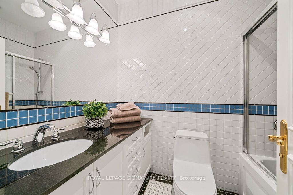 428 Glengrove Avenue Property Photo 10