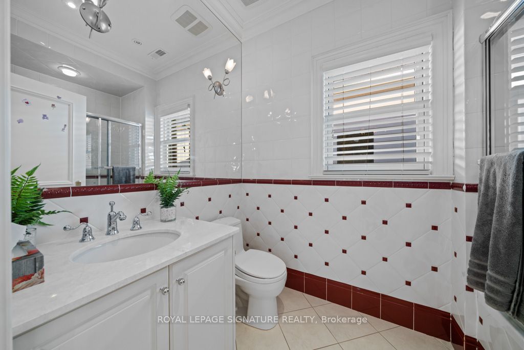 428 Glengrove Avenue Property Photo 19