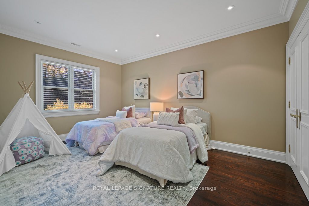 428 Glengrove Avenue Property Photo 23