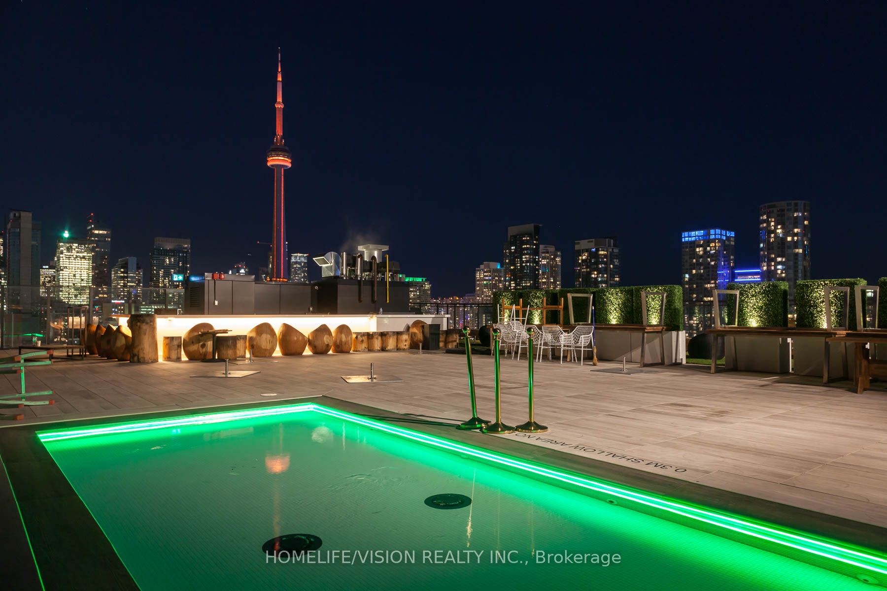 629 King Street W 323 Property Photo 15