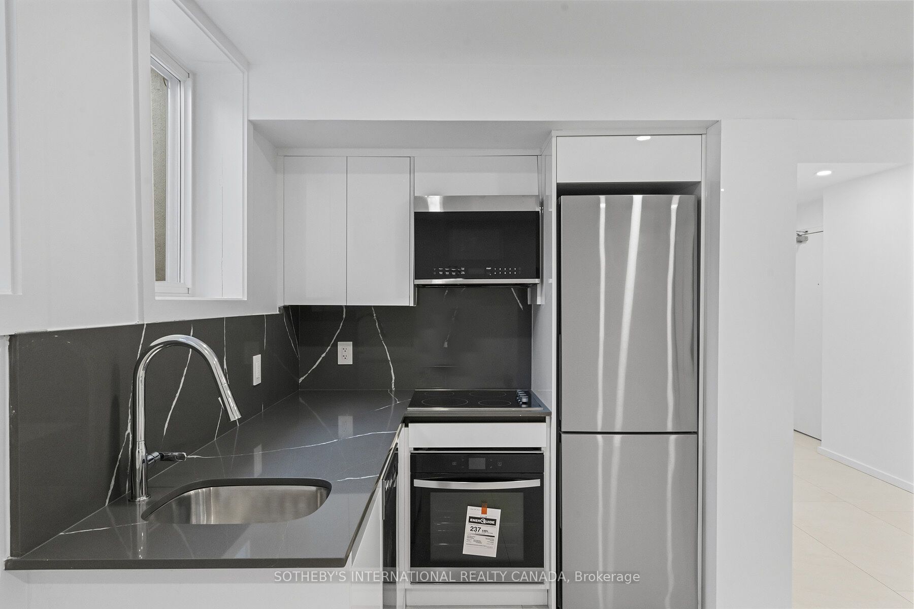 1340 Avenue Road B Property Photo 12