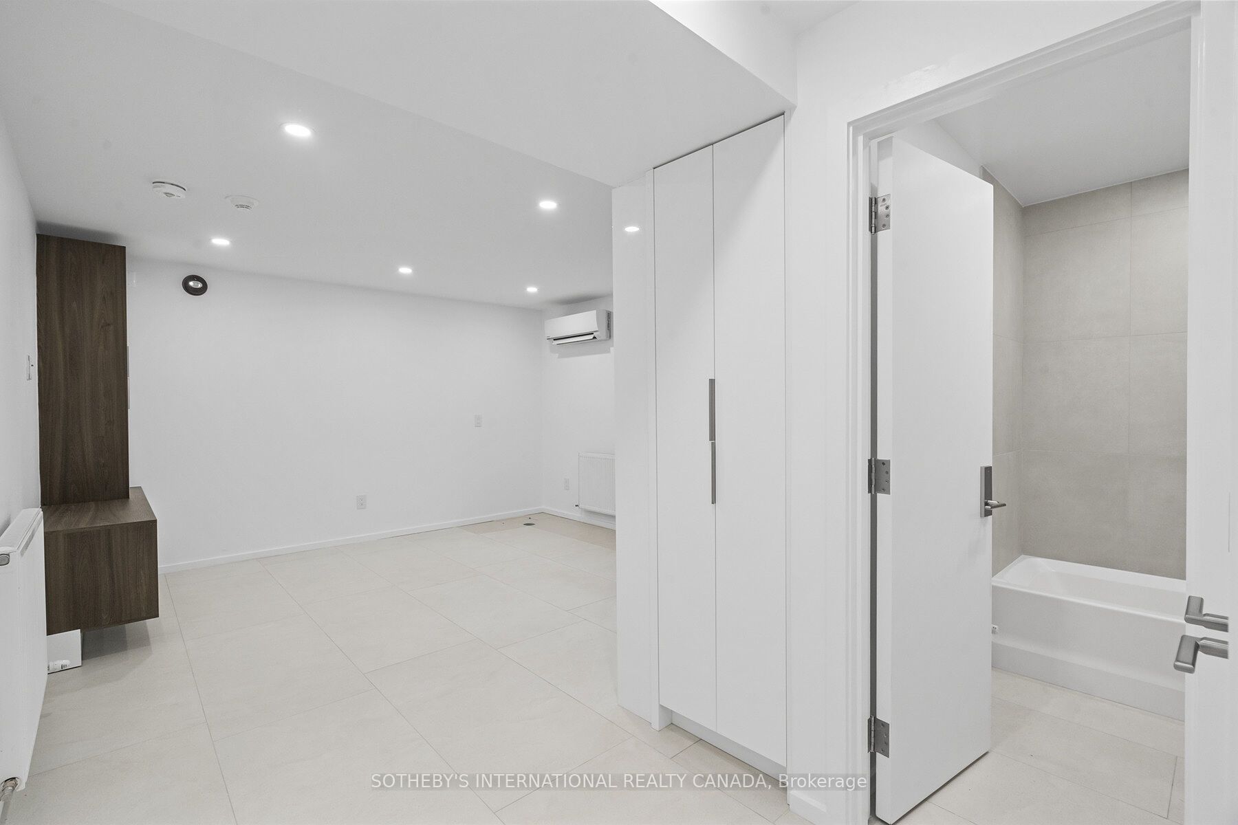 1340 Avenue Road B Property Photo 18