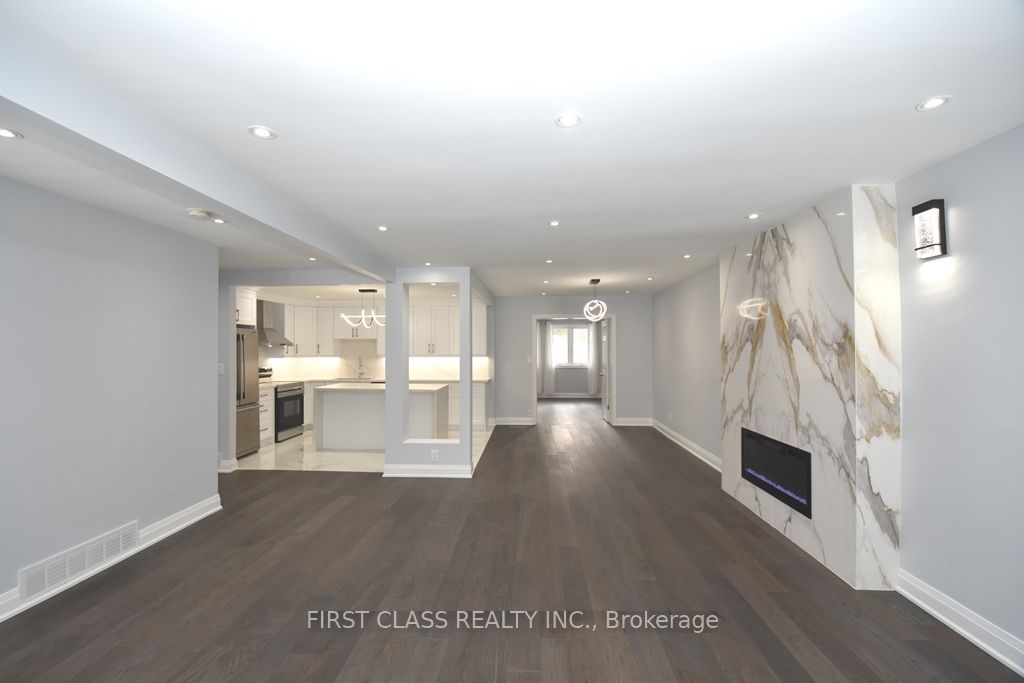 113 Holcolm Road Main Property Photo 3