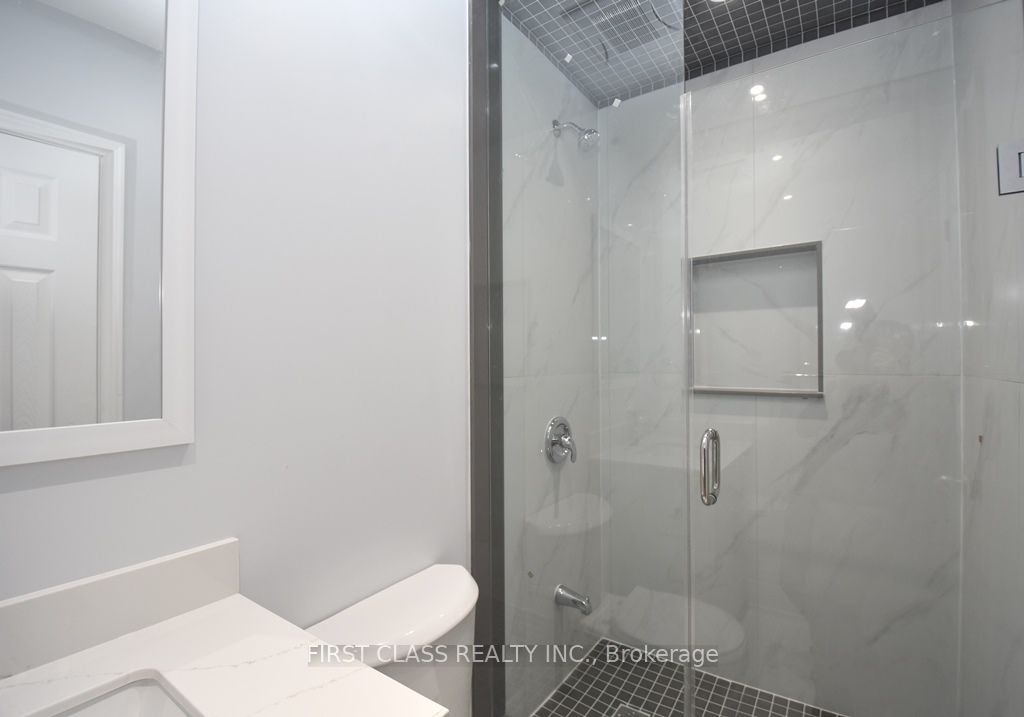 113 Holcolm Road Main Property Photo 10
