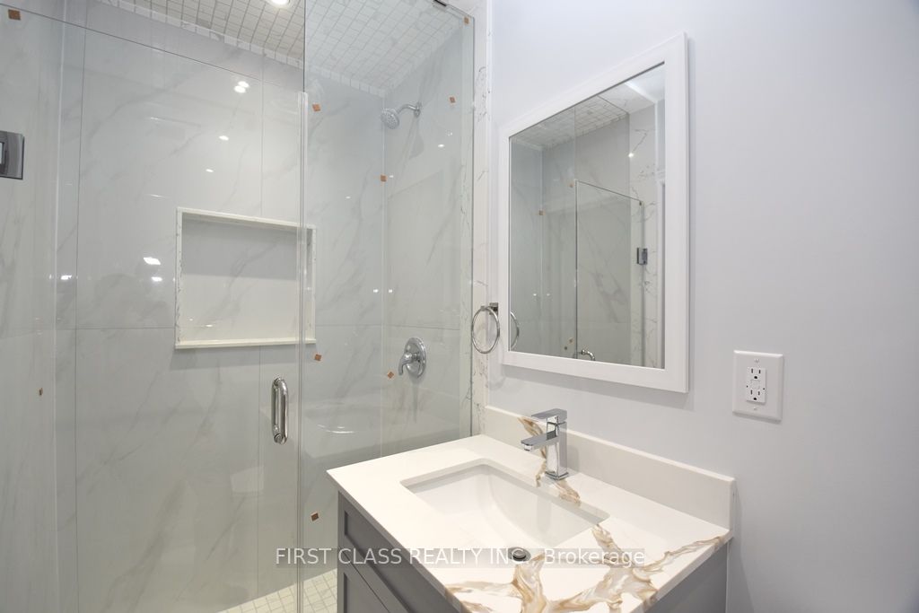 113 Holcolm Road Main Property Photo 13