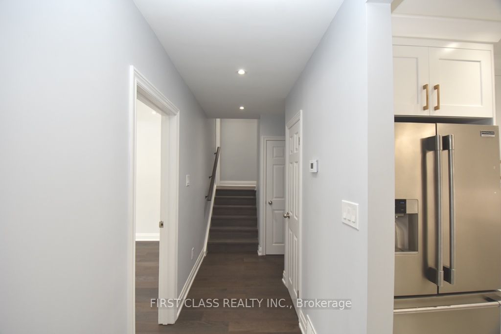 113 Holcolm Road Main Property Photo 14