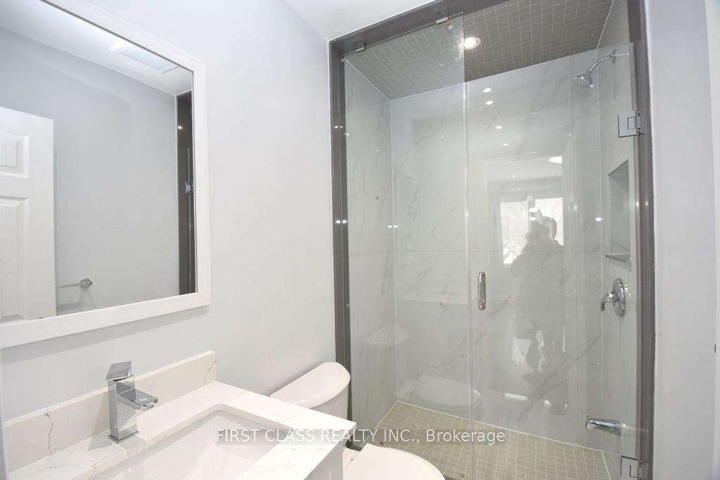113 Holcolm Road Main Property Photo 17