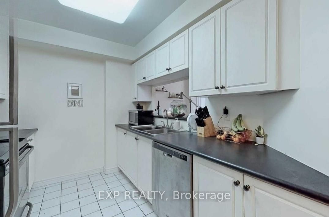1700 Eglinton Avenue E 522 Property Photo 6