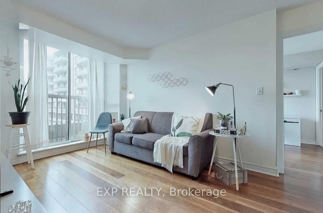 1700 Eglinton Avenue E 522 Property Photo 8