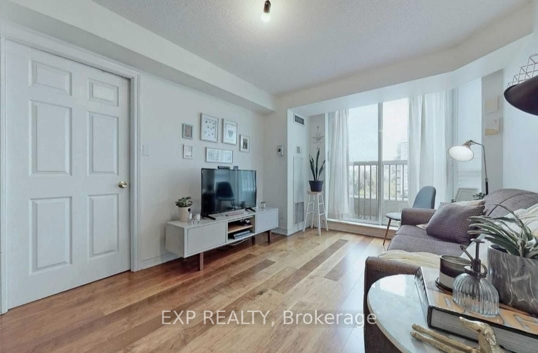 1700 Eglinton Avenue E 522 Property Photo 9