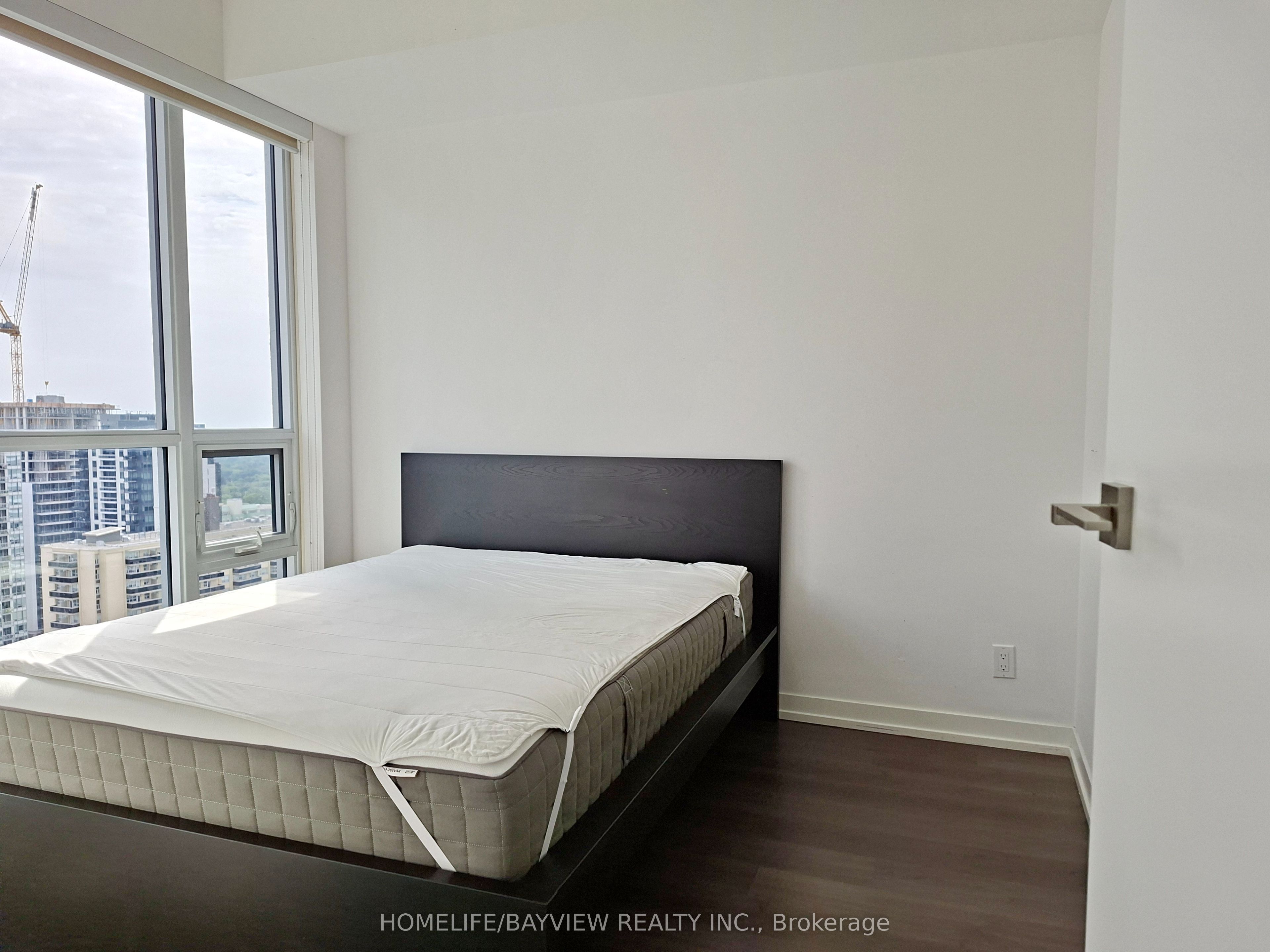 89 Dunfield Avenue 2106 Property Photo 7