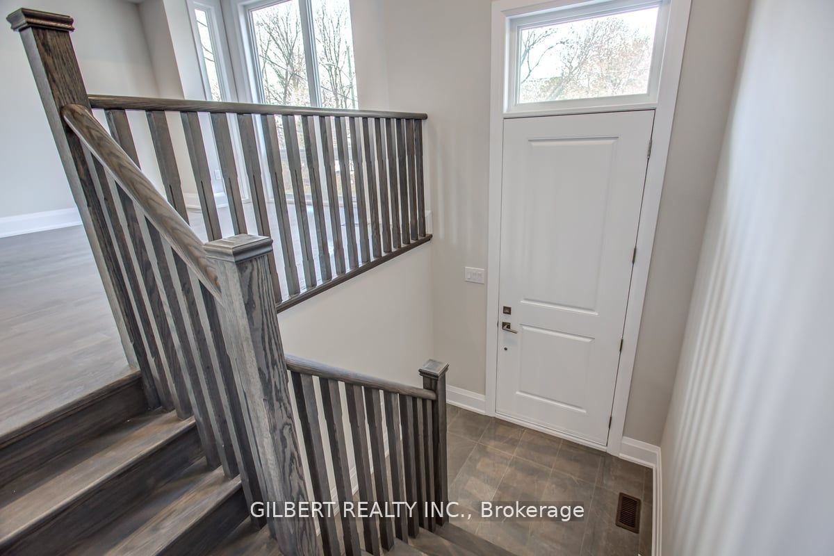 C13647824 Property Photo 2