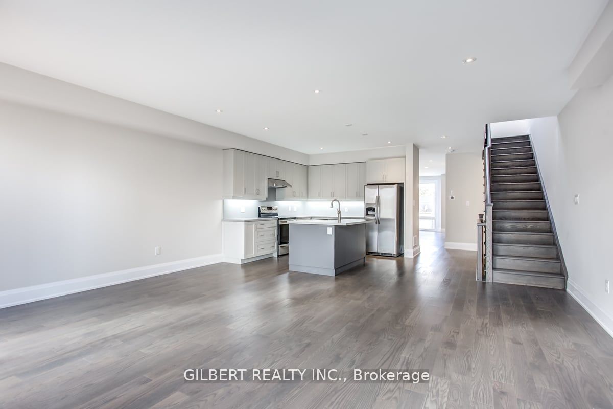 C13647824 Property Photo 11