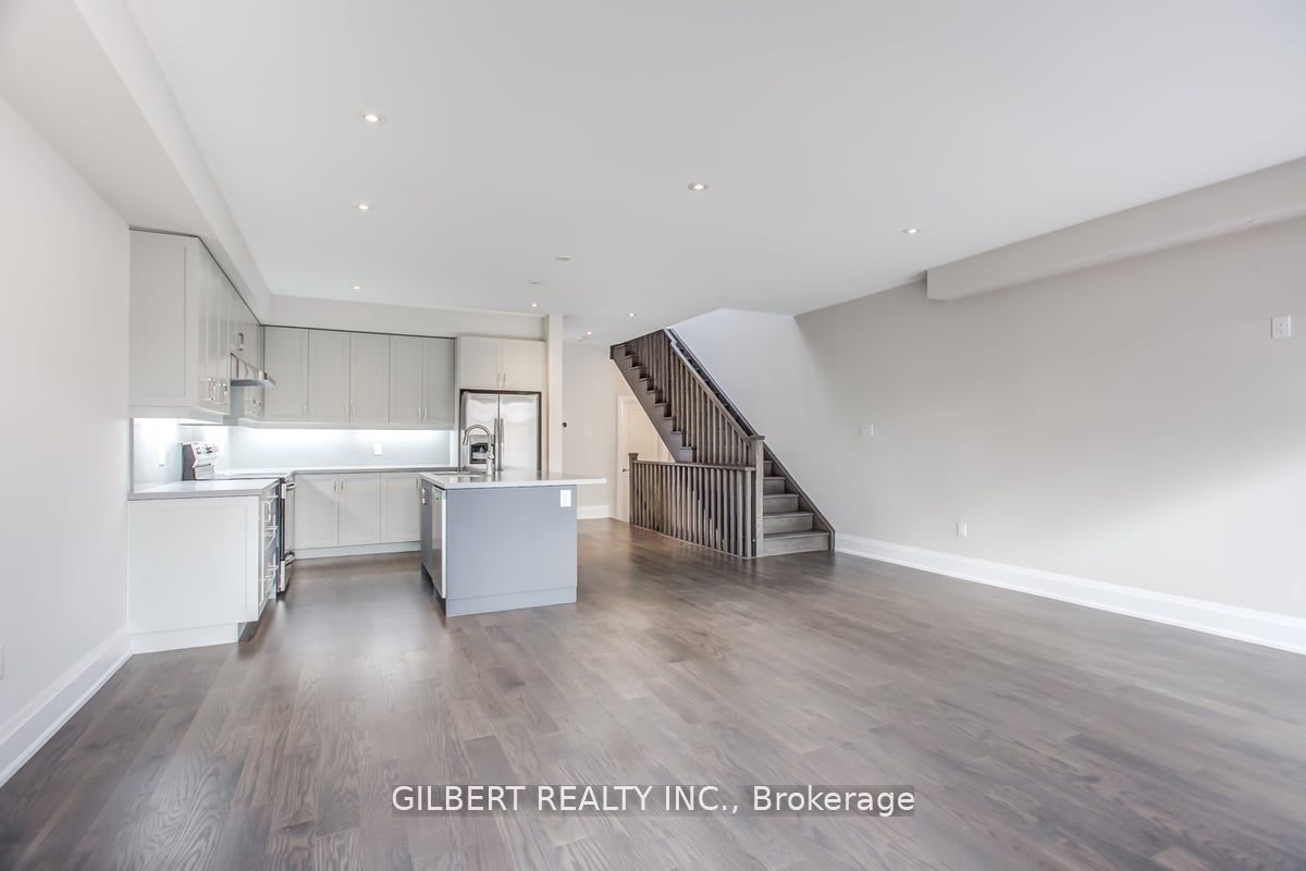 C13647824 Property Photo 12