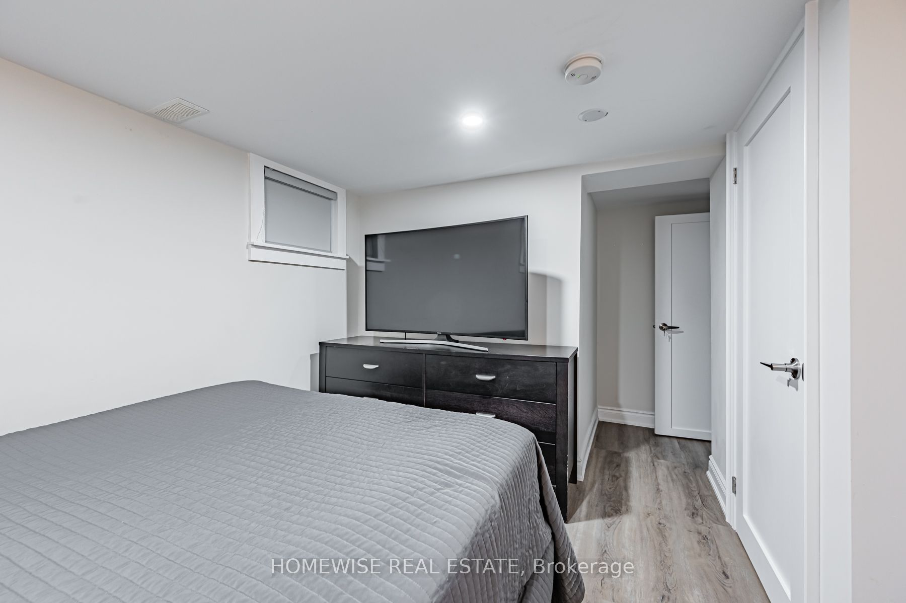 68 Fairleigh Crescent Lower Property Photo 16