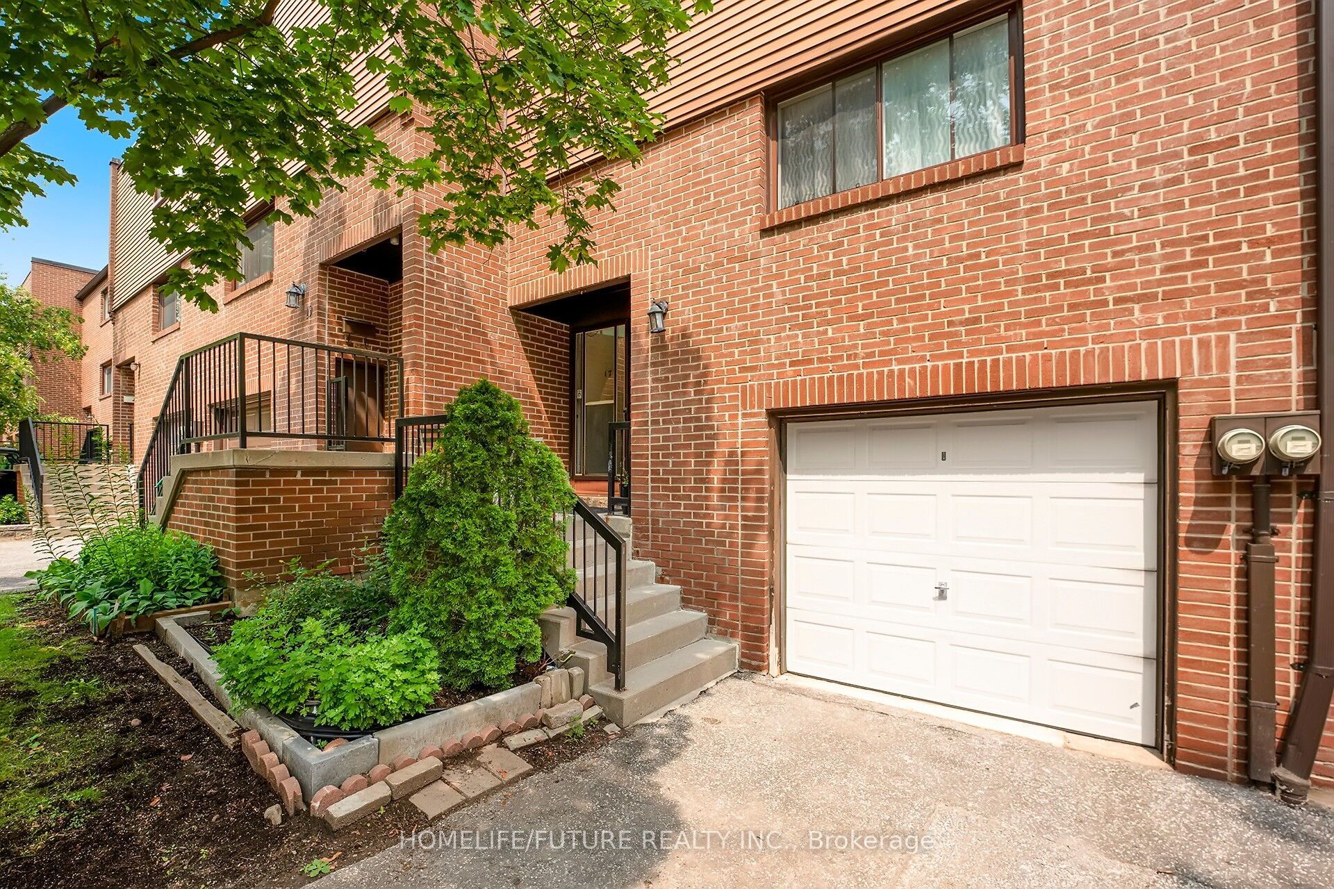 17 Song Meadoway Property Photo 1