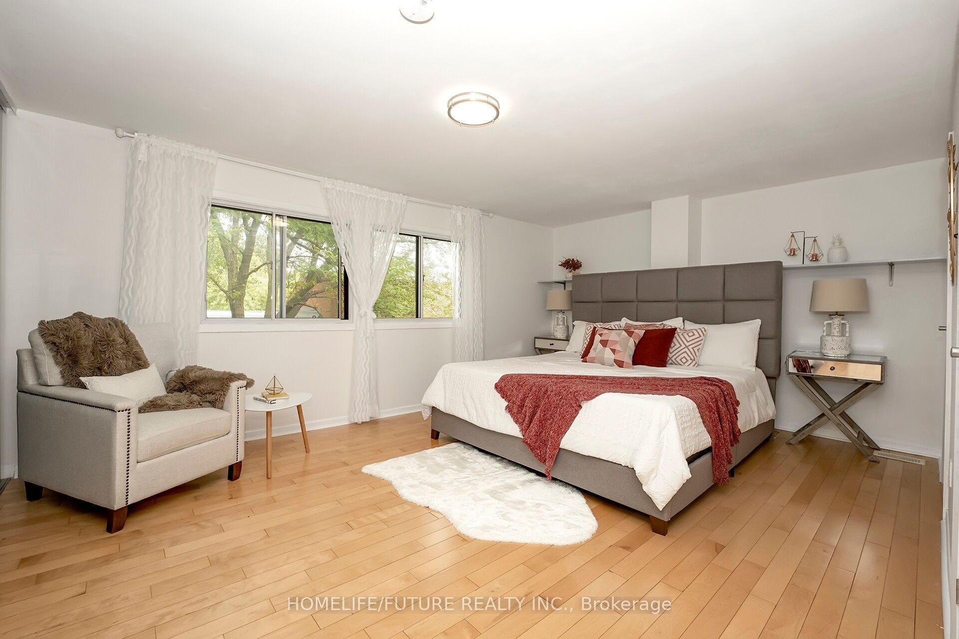 17 Song Meadoway Property Photo 5