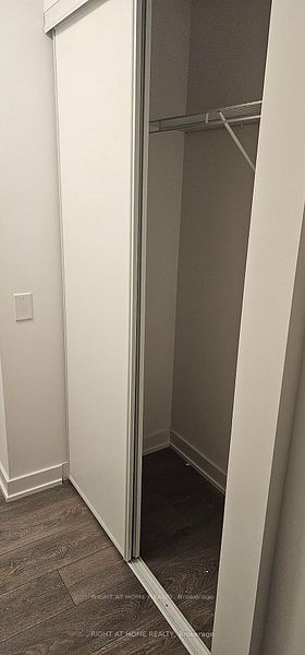 108 Peter Street 1702 Property Photo 12