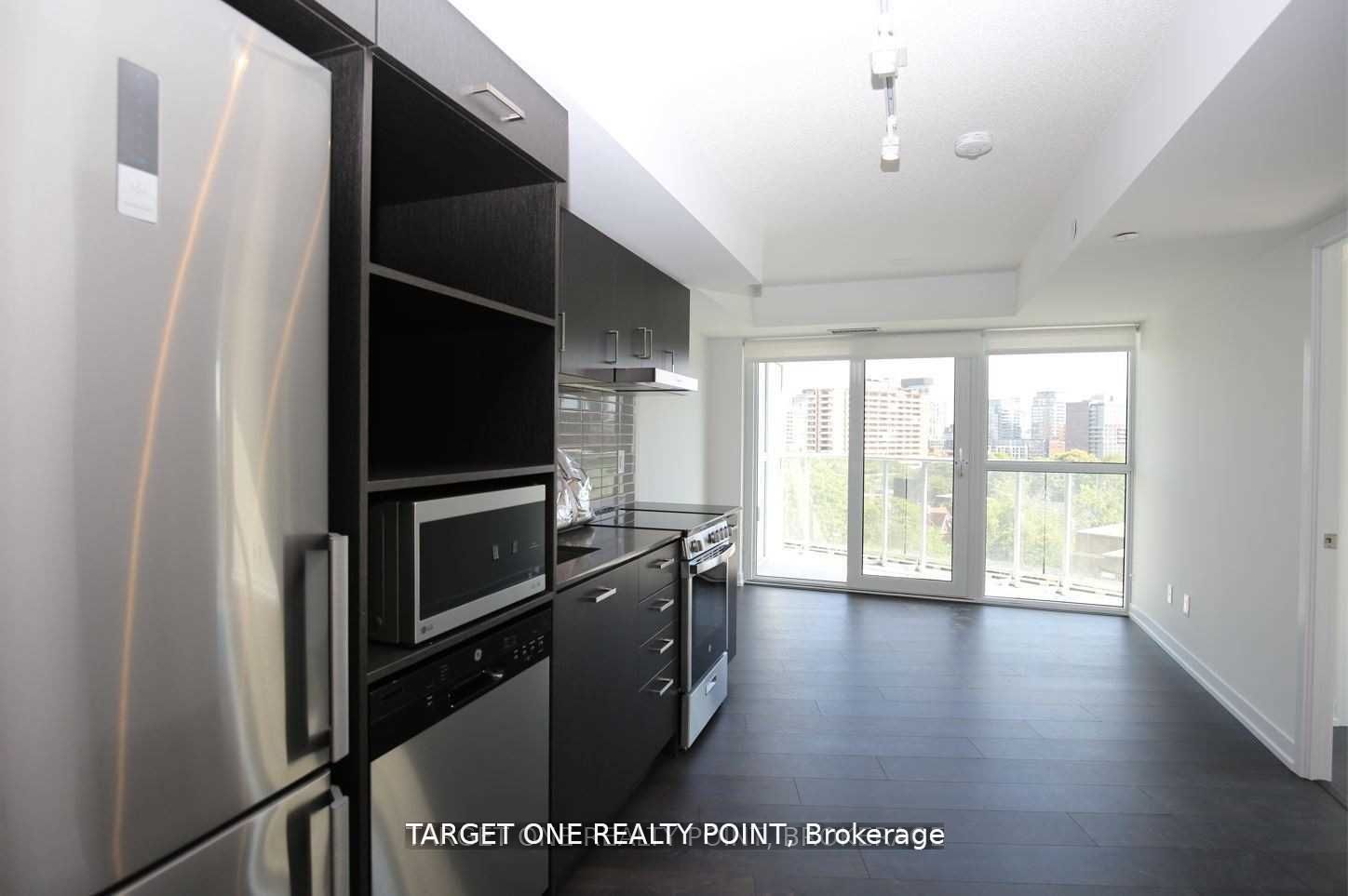 219 Dundas Street E 1603 Property Photo 2