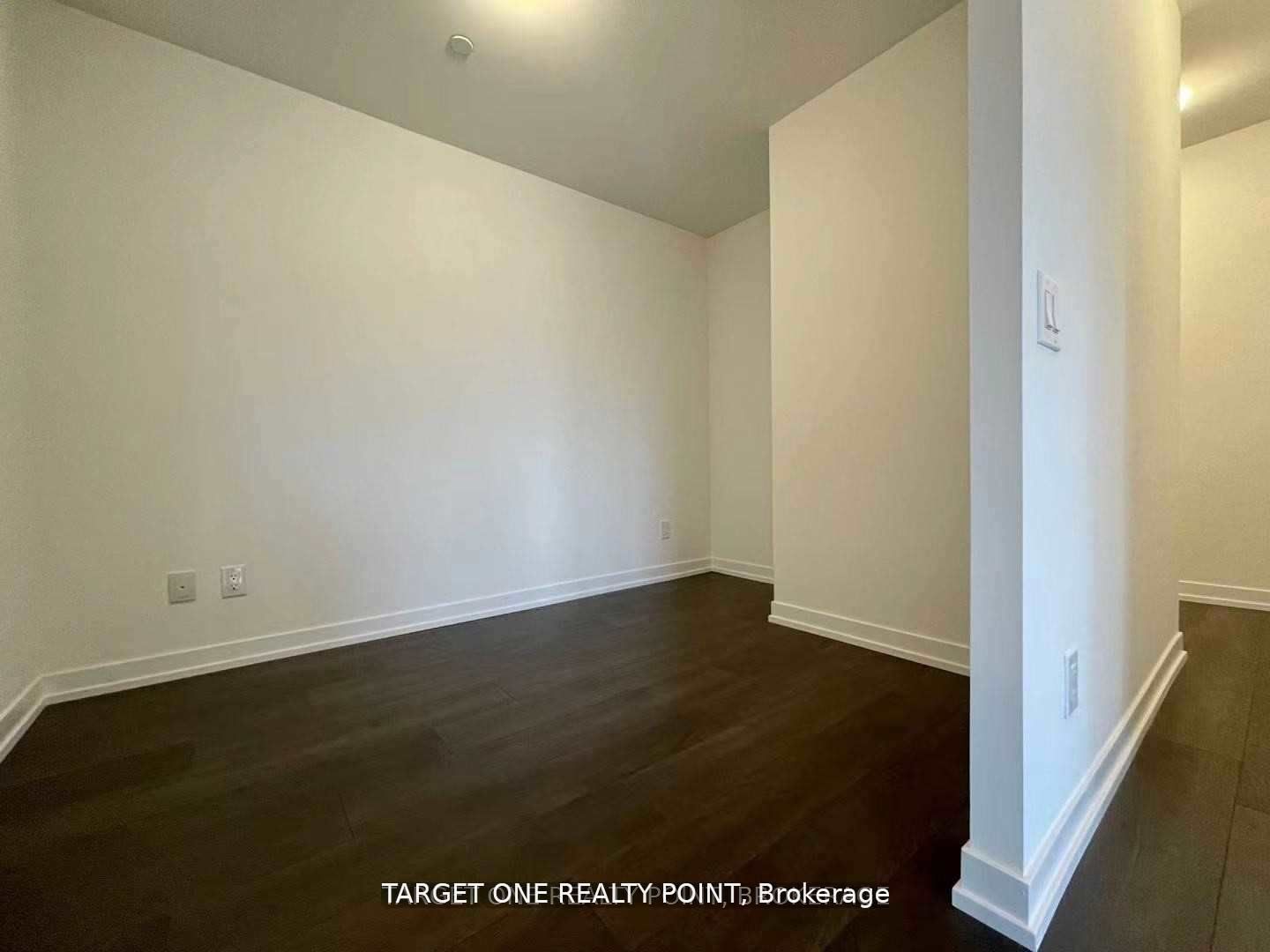 219 Dundas Street E 1603 Property Photo 5