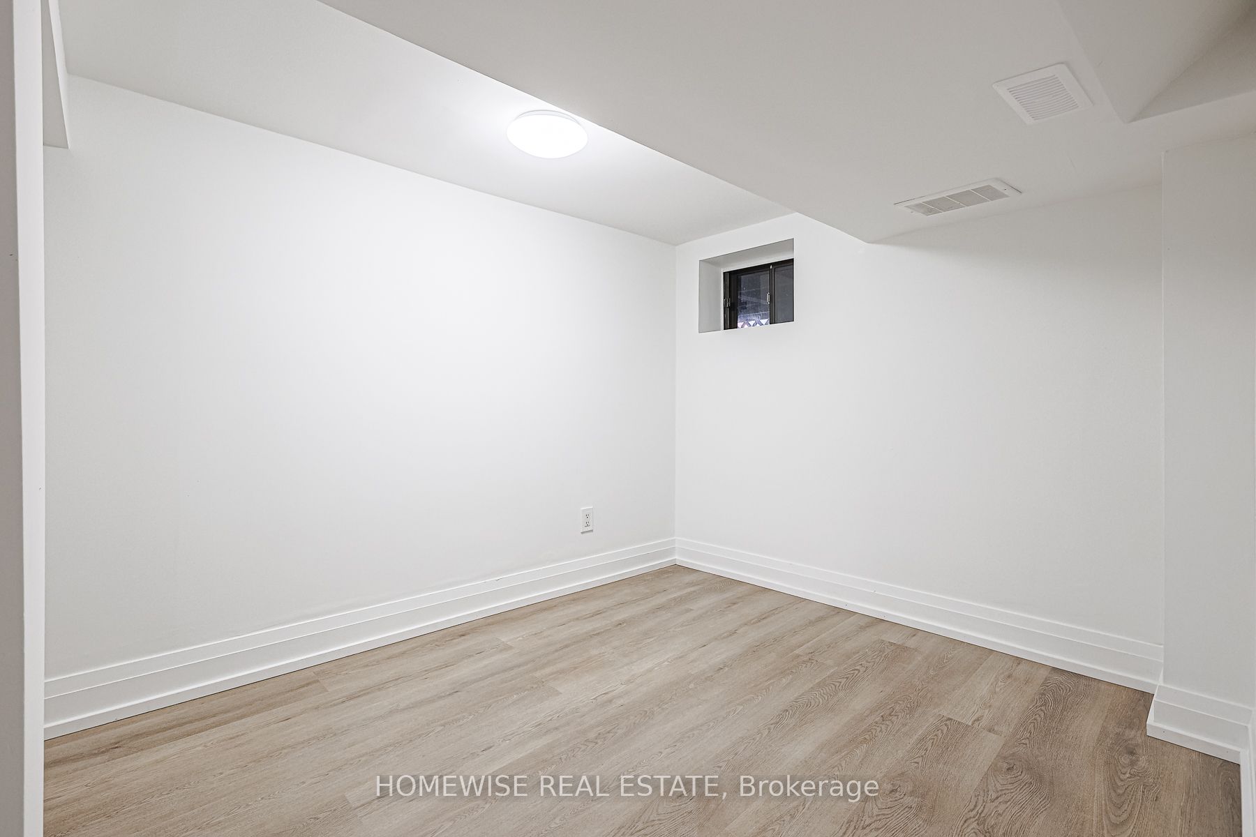 81 Shields Avenue Lower Property Photo 10
