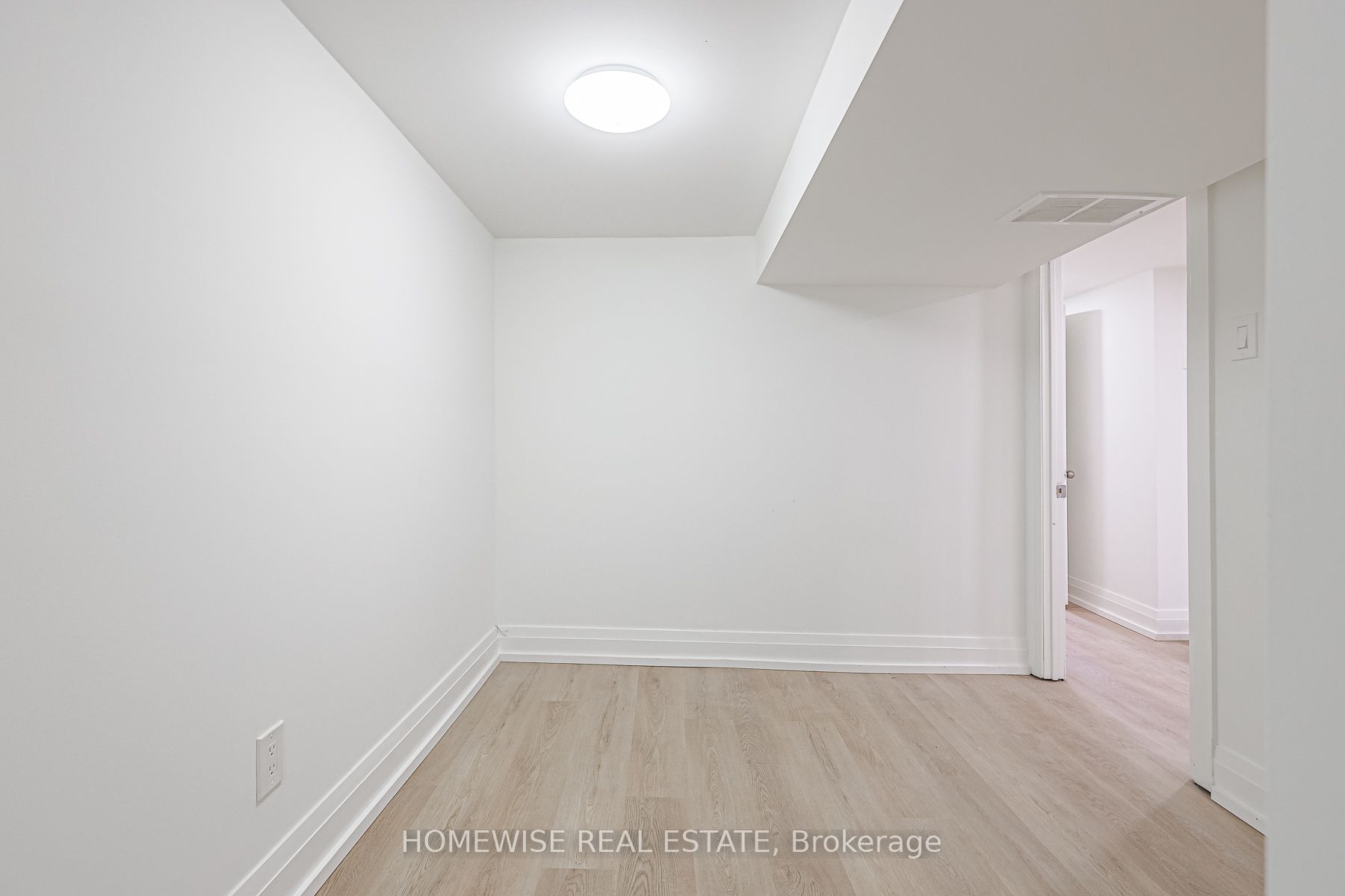 81 Shields Avenue Lower Property Photo 12