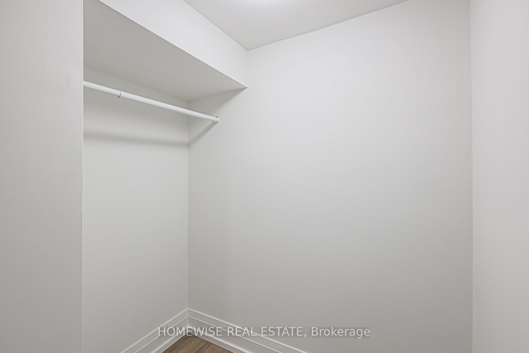 81 Shields Avenue Lower Property Photo 13