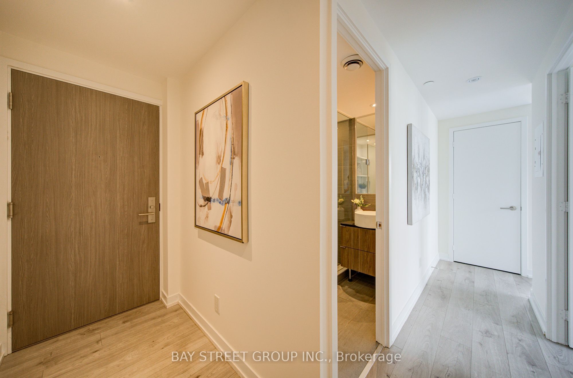 161 Roehampton Avenue 3303 Property Photo 7