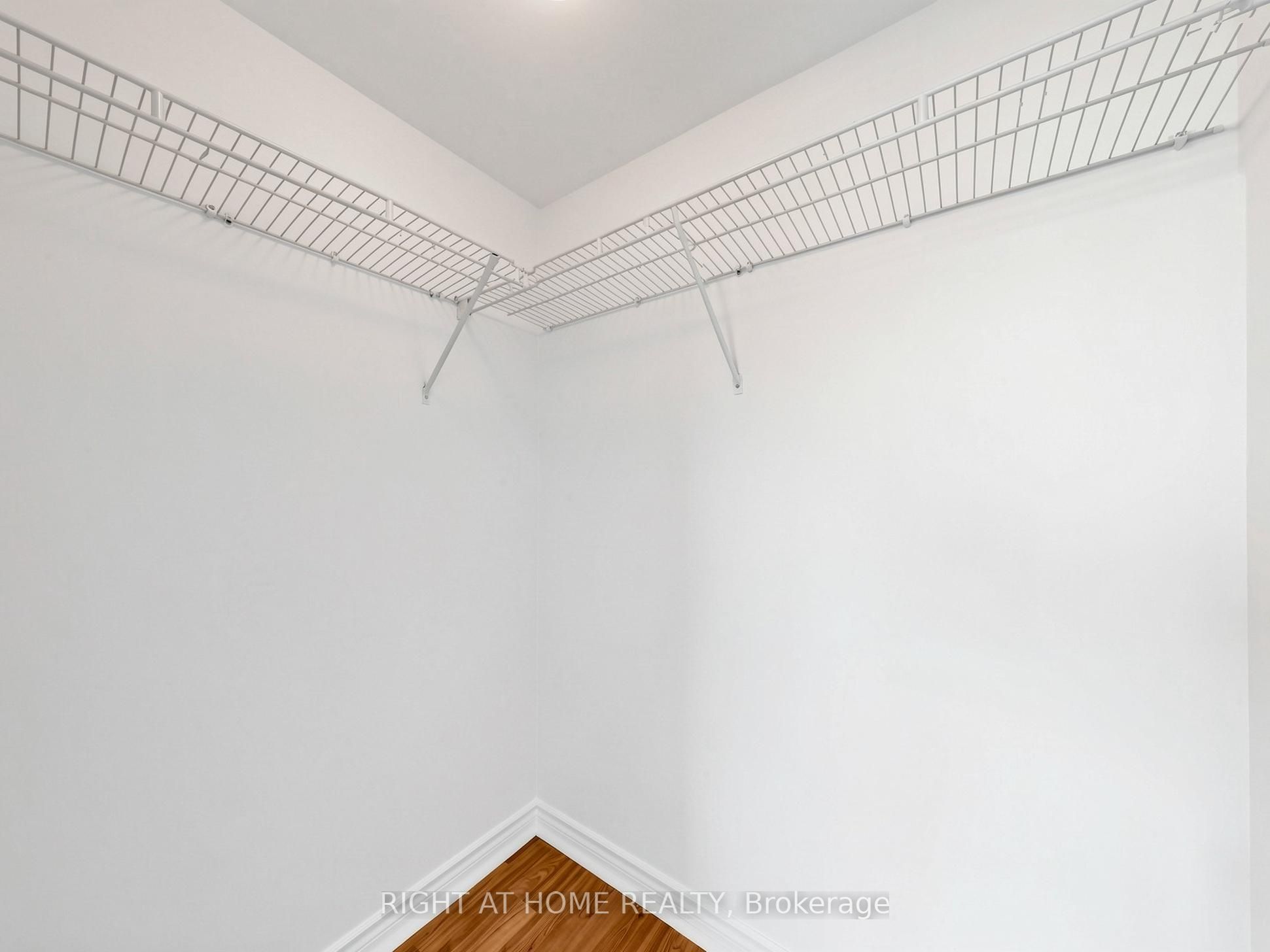 8 Rean Drive 606 Property Photo 31