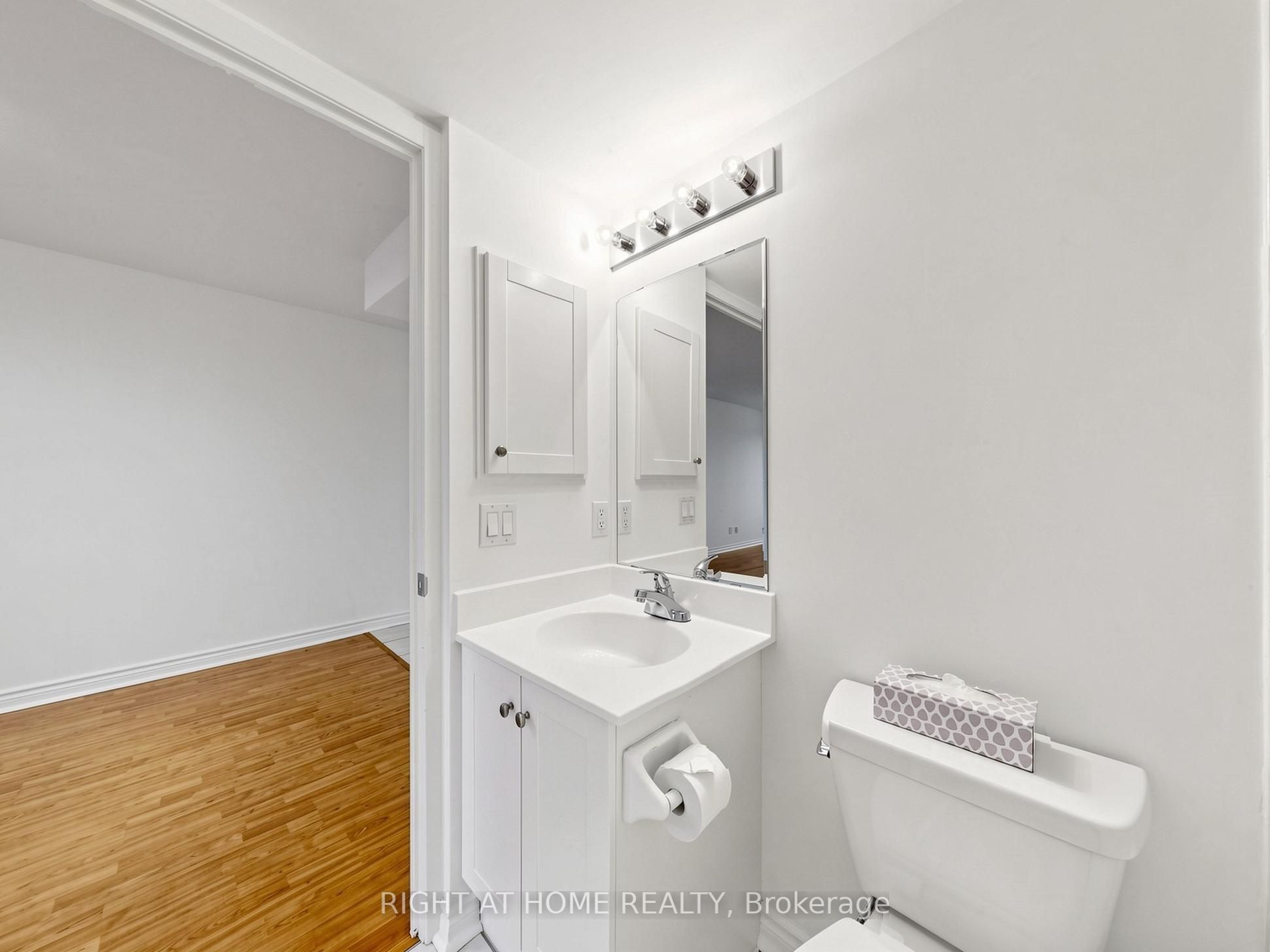 8 Rean Drive 606 Property Photo 33